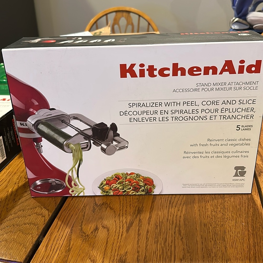 KitchenAid stand mixer attachment Spiralizer with peel,core, and slice